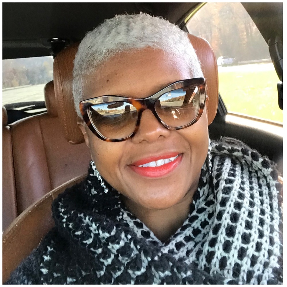 Meet your Posher, Dannette